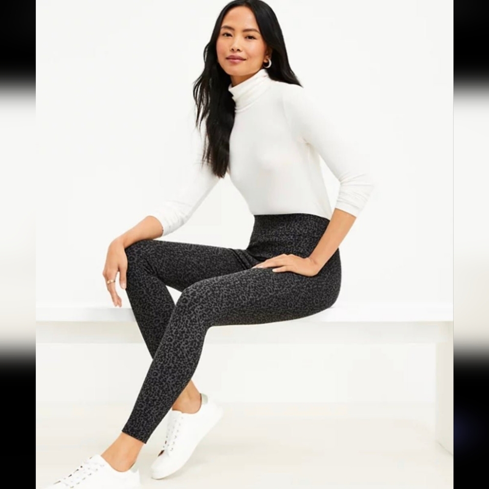 LOFT Leopard Print Leggings Sz  LP